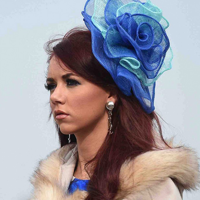 Lydia Lucy at The Cheltenham Festival